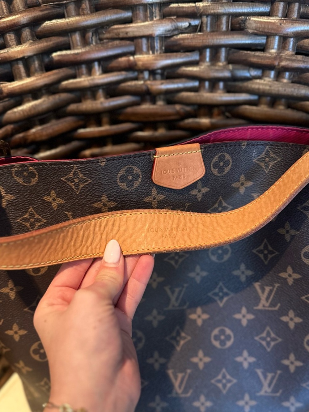 Louis Vuitton Brown Monogram Canvas Shoulder Bag with Fuchsia Interior - Picture 9 of 17
